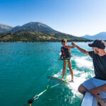 Baby ski sur le lac de Serre-Ponçon
